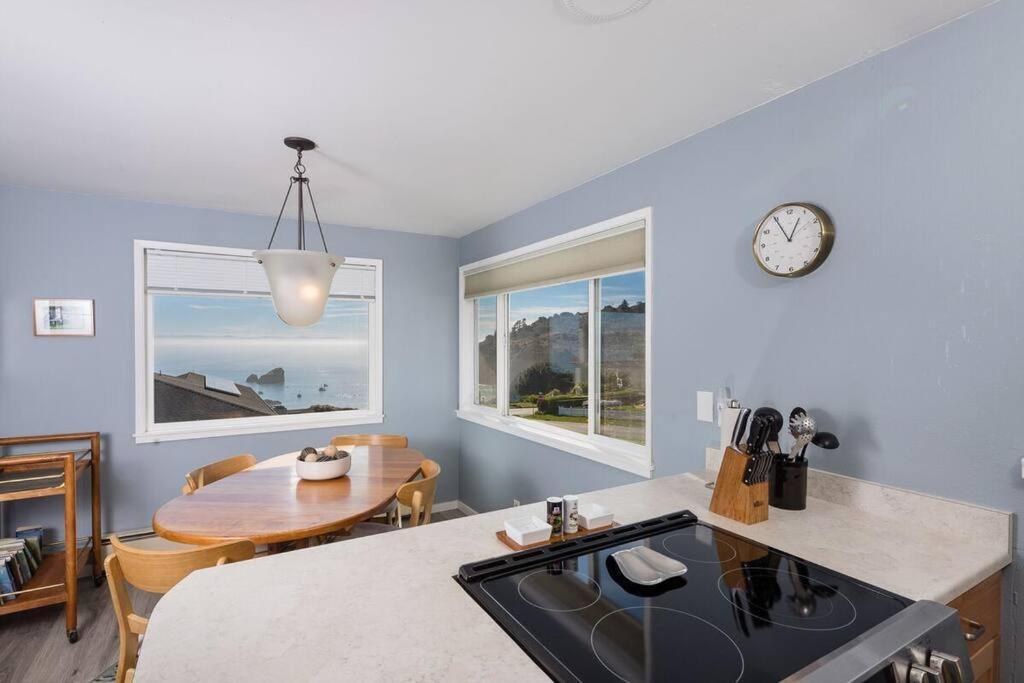 Ocean View Village Condo With Trails To Beaches Тринидад Экстерьер фото