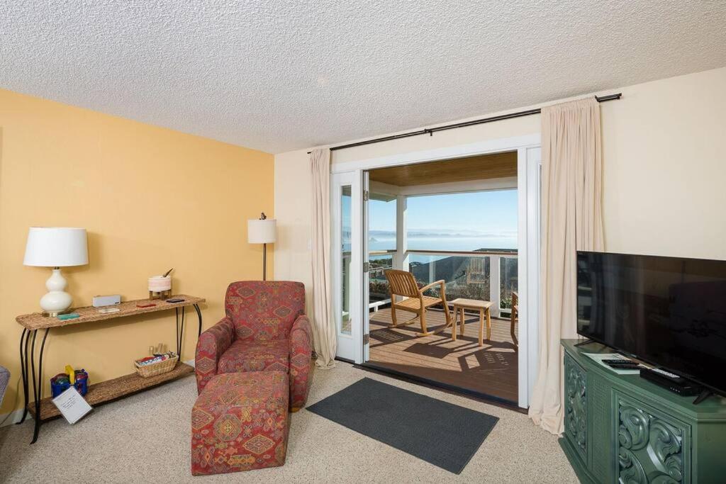 Ocean View Village Condo With Trails To Beaches Тринидад Экстерьер фото